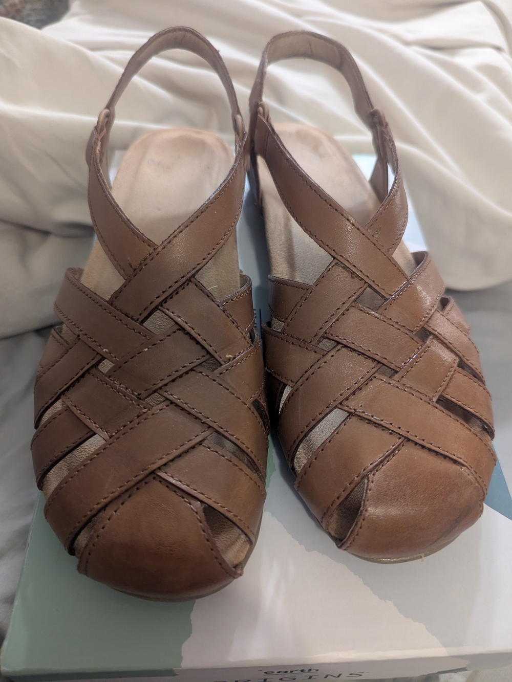 Earth Origins Berri Light Brown Strappy Women's Sandals 8.5M